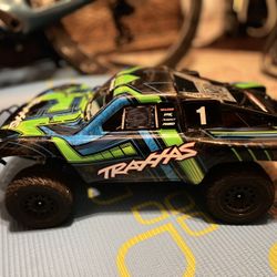 Traxxas Slash Ultimate 4x4