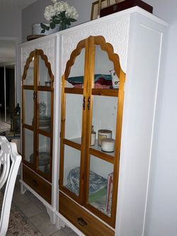 Benevento Bookcase 70.9”H Rectangular 3 Tier with glass doors & drawers