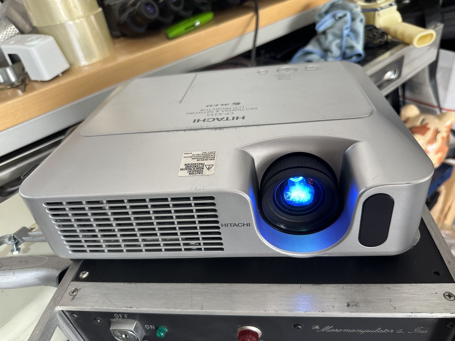 HITACHI LCD PROJECTOR