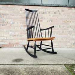 Mid Century Modern Danish Style Spindle Back Rocking Chair Vintage 