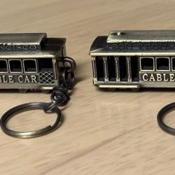 🚋 2 San Francisco Trolleys / Cable Cars Key Chain Rings, Brass (brand new)