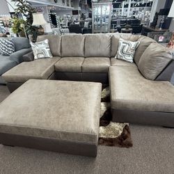SECTIONAL WITH OTTOMAN 