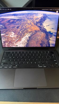 MacBook Pro 14" M4 Max 64GB RAM 4TB SSD Space Black