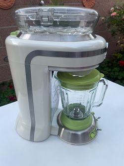 Margaritaville DM1000 Premium Frozen Margarita Maker Machine Tested