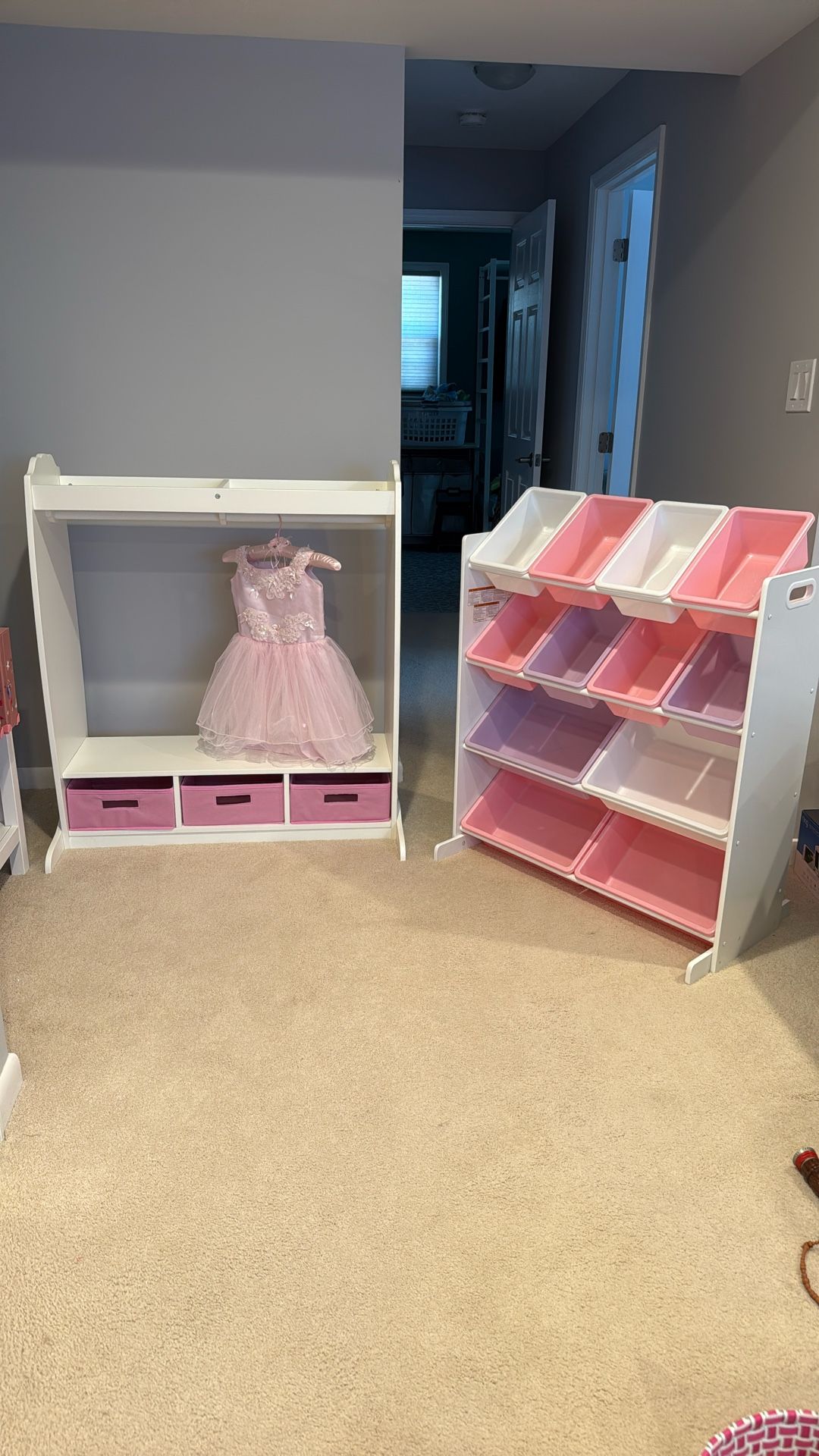 BUNDLE: Kidcraft Dress up Station And You Organizer