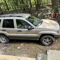 2001 Jeep Laredo