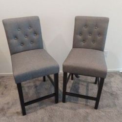 Beckridge Charcoal Upholstered Counter Stools with Tufted Back 