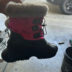 Size 4 Snow Boots