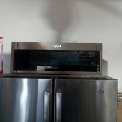 Whirlpool Microwave Space maker For 500.00