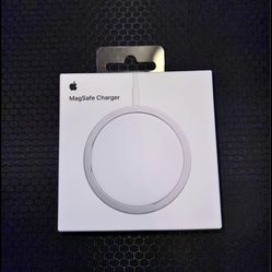 Brand New Apple Wireless Charger MagSafe