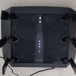 NETGEAR Nighthawks X6S AC 3000 Tri-Band Wifi Router 