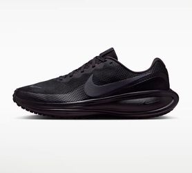 Nike Revolution Size 11