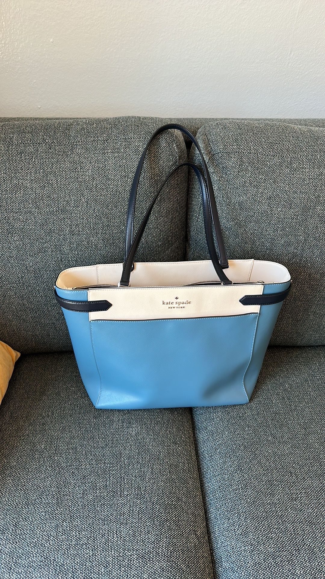 Kate Spade Staci Laptop Bag for Sale in Huntington Beach, CA - OfferUp