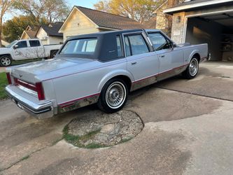 1983 Lincoln Town Car