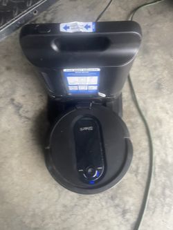 Shark Vac With Self dumping