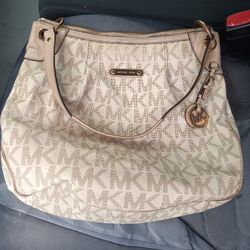 MICHAEL KORS PURSE/ MAKE OFFER 