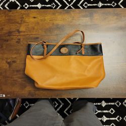C L AMERICA PURSE