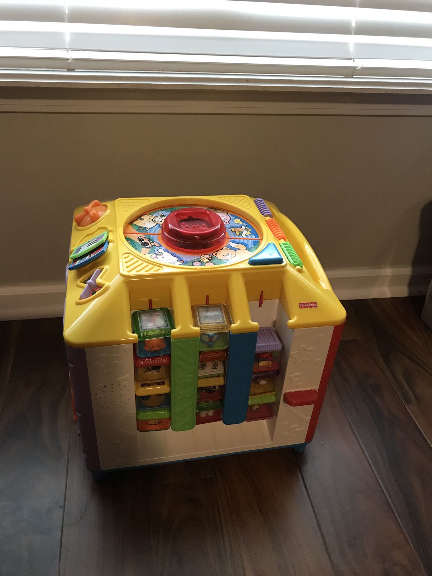 Fisher-Price Incrediblock Activity Center