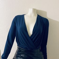 bodysuit shirt size M