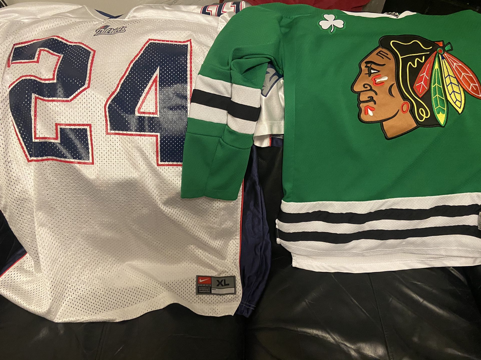 Patriots And Black Hawks Jerseys 