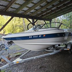1994 Larson SEi 174 Boat