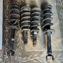 Infiniti M37 Q70 Struts