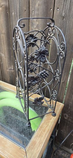 Wine Bottle Holder