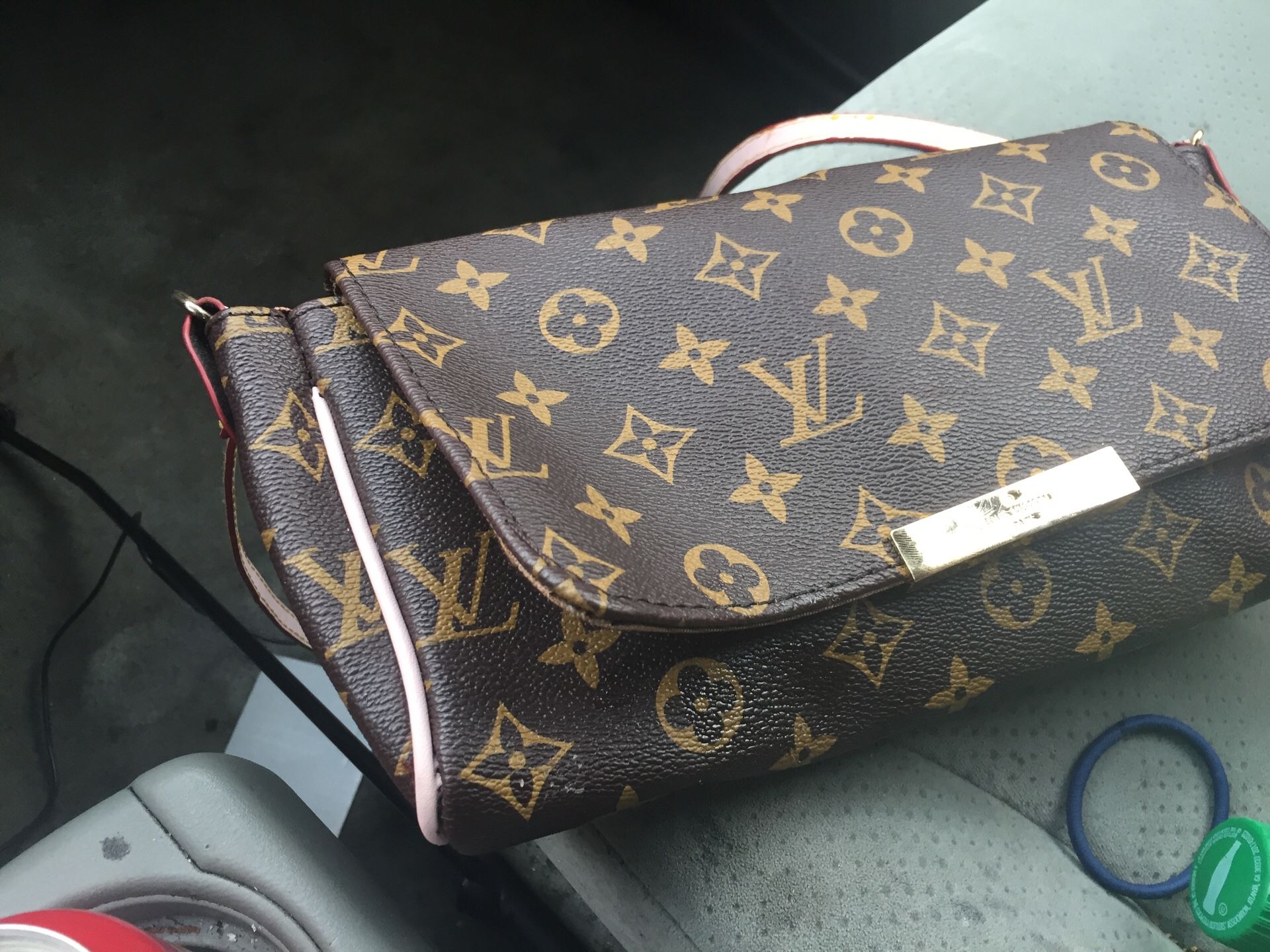 Loui Vuitton bag
