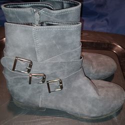 Women's Winter/Weather Boots 9.5