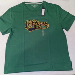 *NEW* Men's large Tommy Hilfiger Short Sleeve Shirt