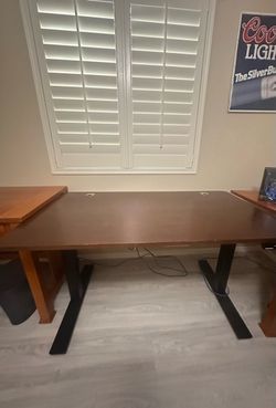 Autonomous SmartDesk Electric Standing Desk – Height Adjustable, Memory Presets