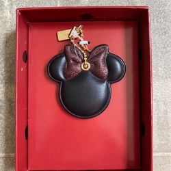 Disney Coach Minnie Mouse Pink Bow Hangtag Keychain Bag Charm 