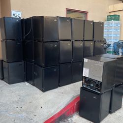 Mini Fridges 