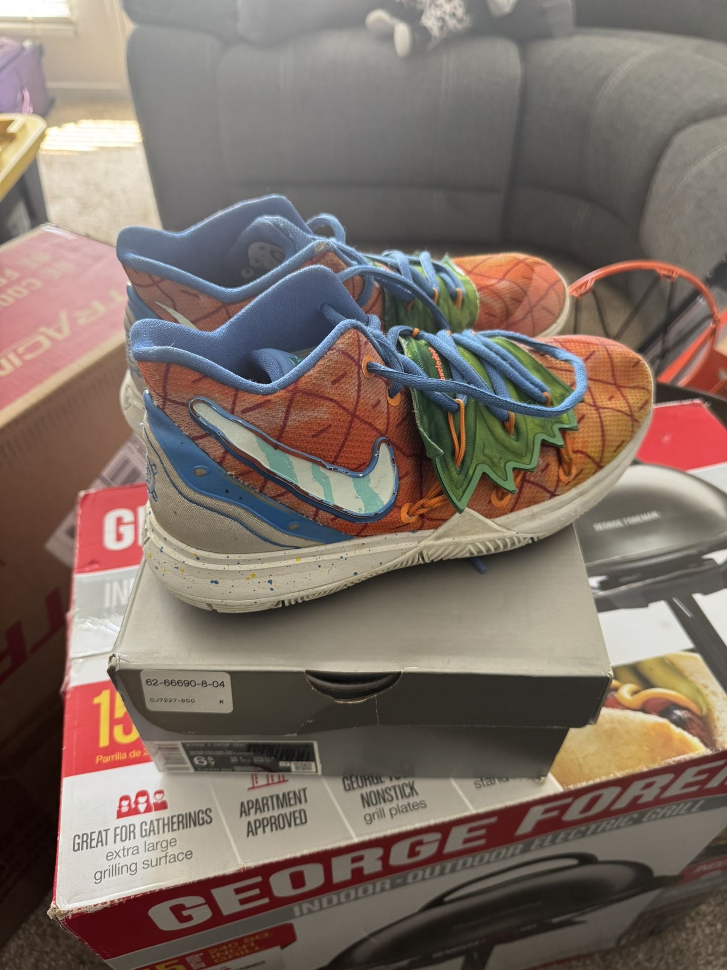 Kyrie (SpongeBob Edition) Size 6.5y
