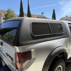 Snugtop camper shell - Ford 5.5 ft bed