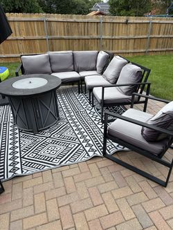 Outdoor patio set