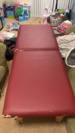 Massage table