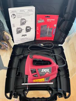 SKIL Variable Speed Jigsaw with Case and Blades