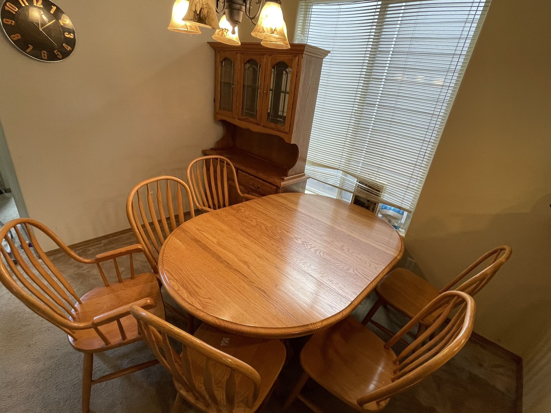 Wooden oak dining table set (seats 6 people) with a show case cabinet