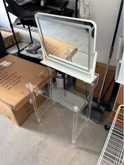 Vanity desk and mirror