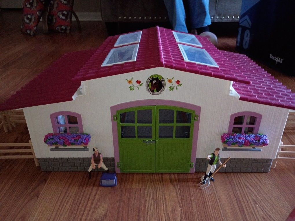 Schleich Horse Stable