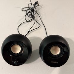 Creative Pebble V2 