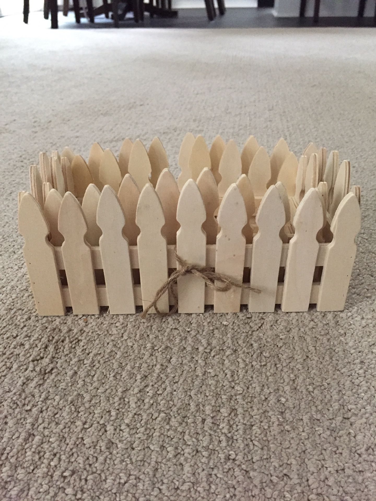 Small decorative baskets (set of 2)