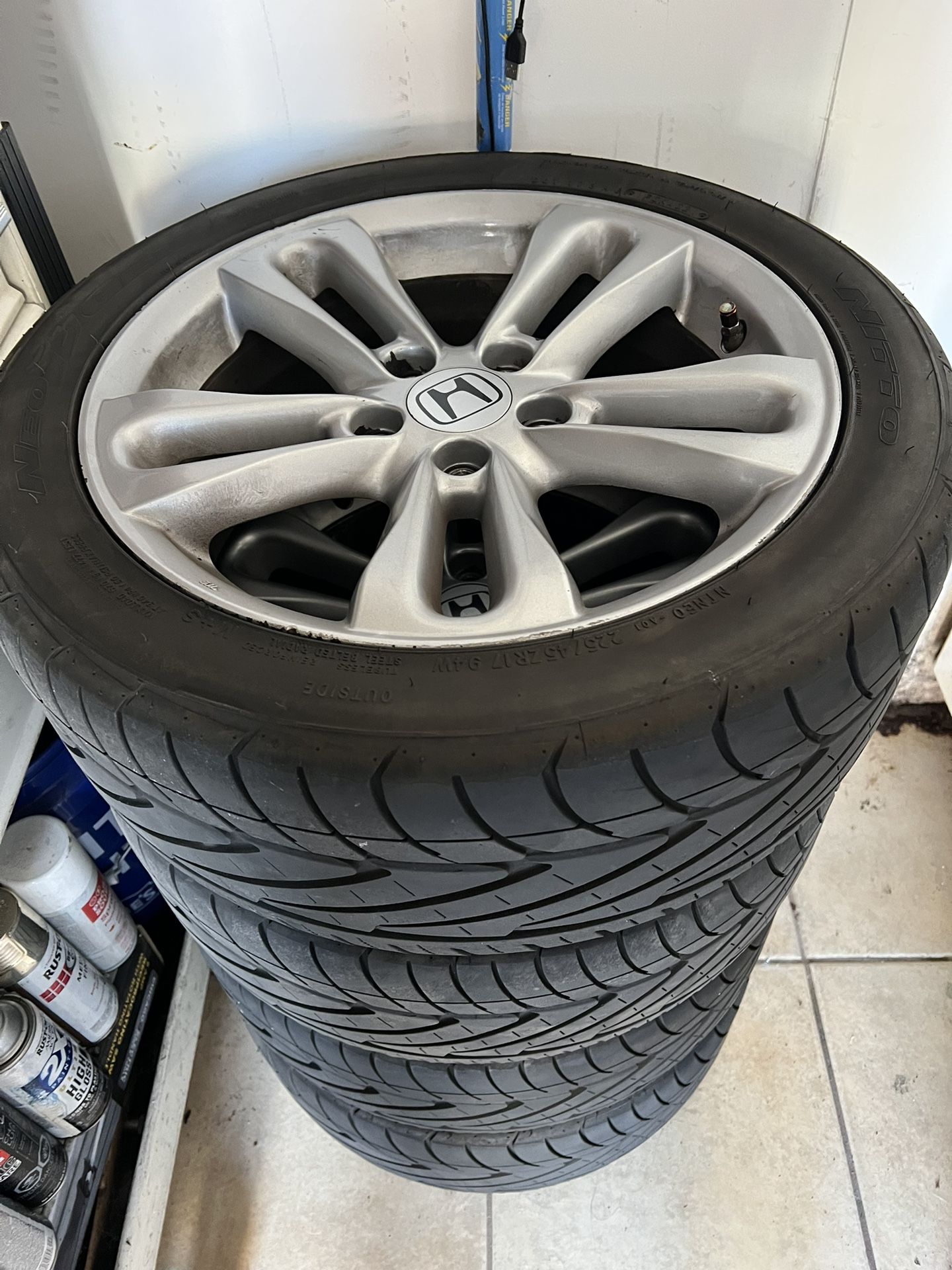 2006-2008 Honda Civic Si Wheels With Almost New Tires 225/45 R17