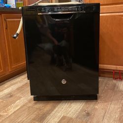 GE DISHWASHER 