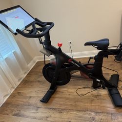 Like New Peloton bike For sale $800 OBO 