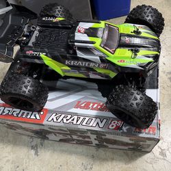 1/5 KRATON 8S 4X4 RTR Brushless Speed Truck Orange In Box