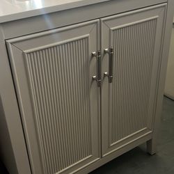 30 Inches Vanity With Top