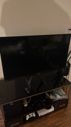 40” TCL Roku TV