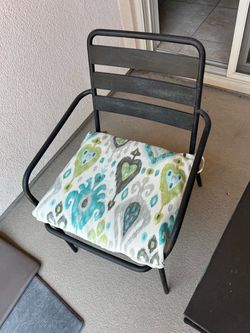 3-Piece Outdoor Patio Bistro Set with Cushions